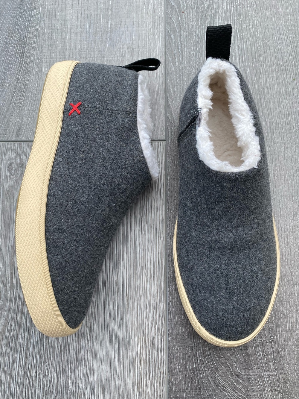 XTRATUF Homer Gray Wool Faux Sneakers Unisex Men’s 4 / Women’s 6 Water Resist